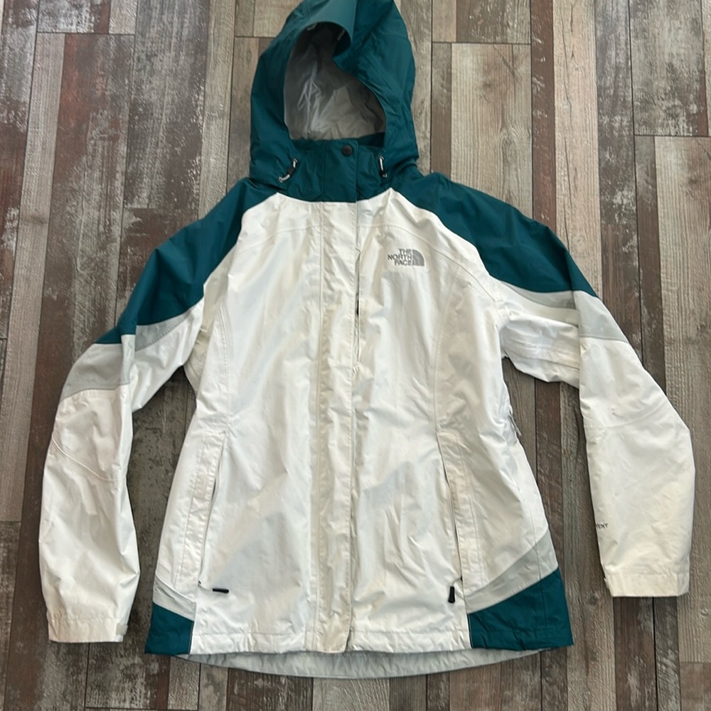 The North Face Women’s XL Jacket